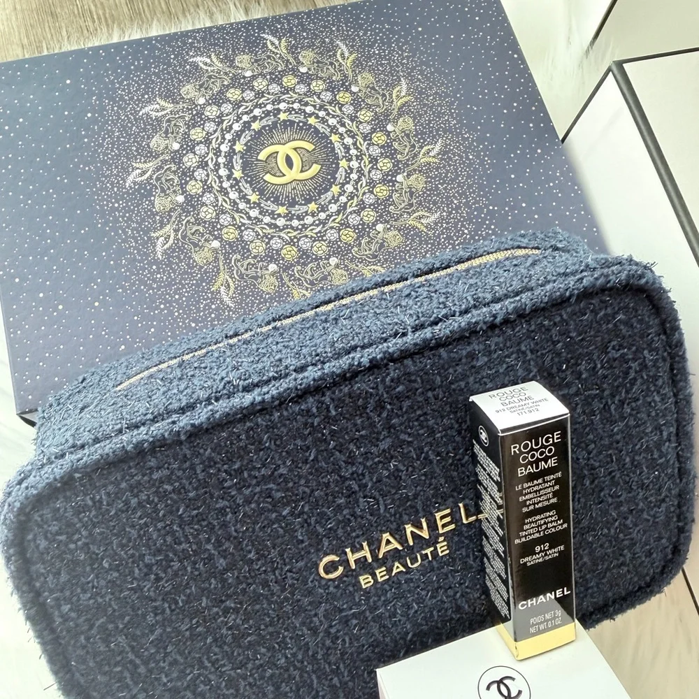 Chanel 2025 Holiday Gift Set with Gift Box - Picture 7 of 12